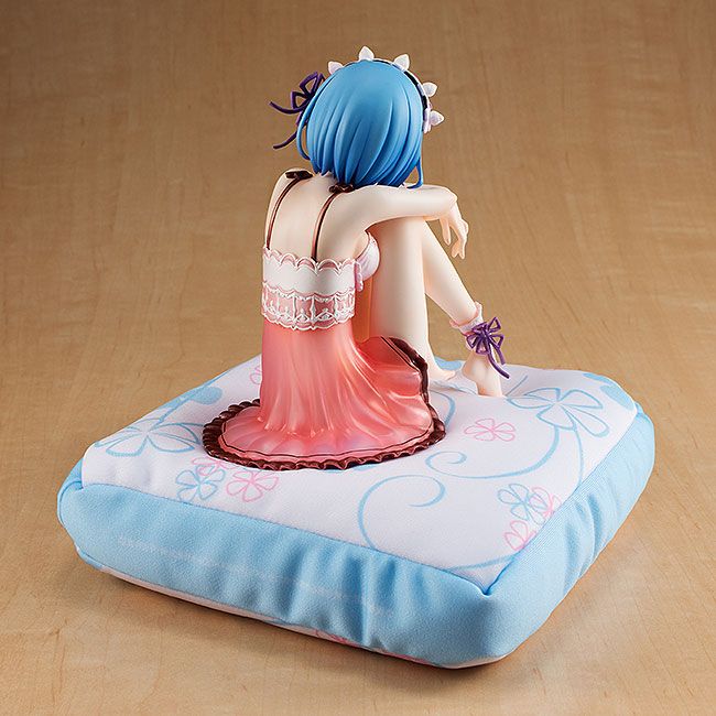 rem lingerie