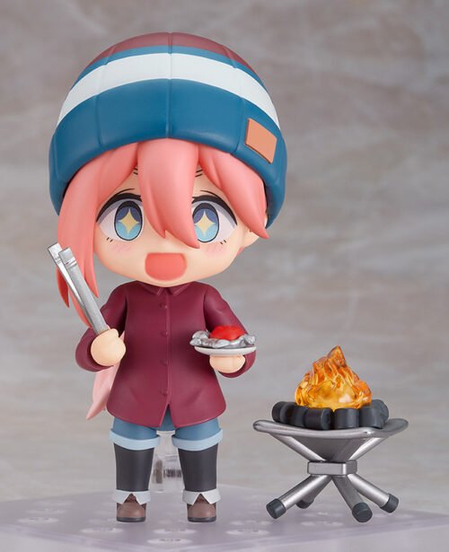 Nendoroid - #1623-dx - Yuru Camp Nadeshiko Kagamihara Solo Camp Version Dx Pose1