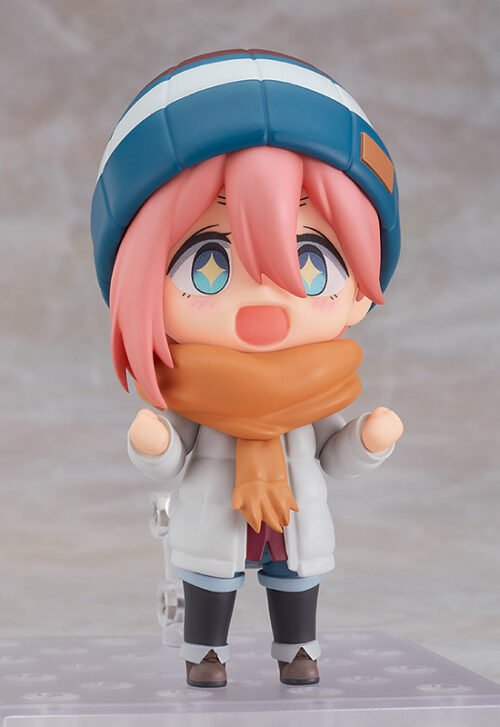 Nendoroid - #1623 - Yuru Camp Nadeshiko Kagamihara Solo Camp Version Pose2