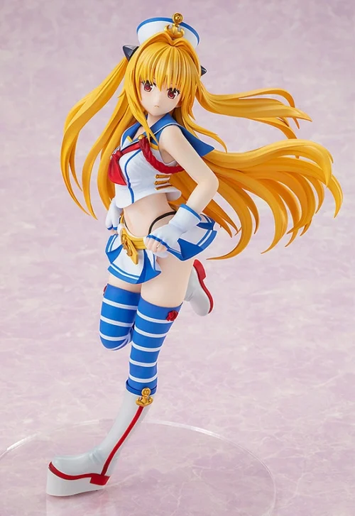 Nendo Addicts - Caworks To Love-ru Darkness Golden Darkness Breezy Seaside Version Pose1